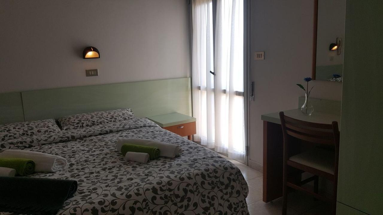 Hotel Villa Cesira Bellaria-Igea Marina Zimmer foto